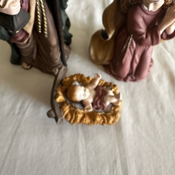 NATIVITY SET HOLY FAMILY CERAMIC MADE IN CHINA FOR PIECES - Picture 9 of 9